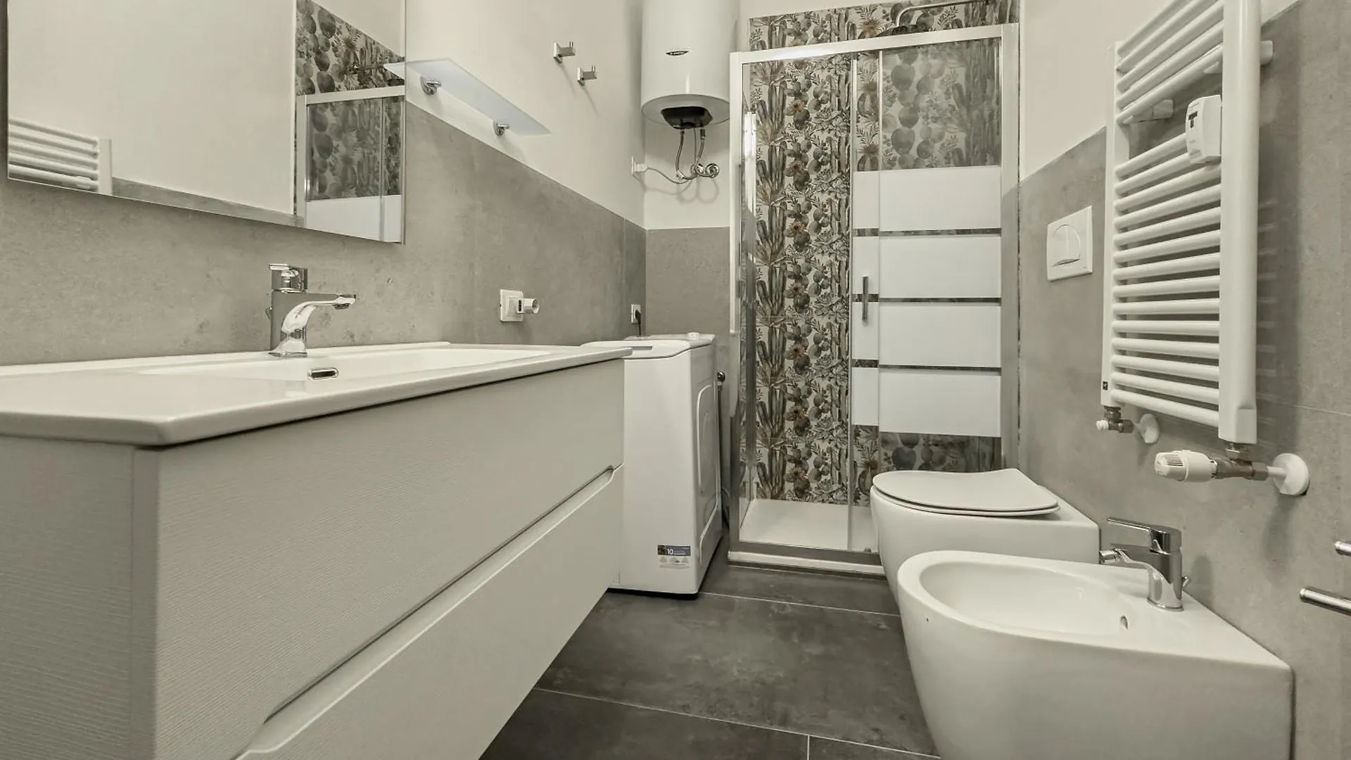 Apartment Realkasa Leopardi Studio Bologna